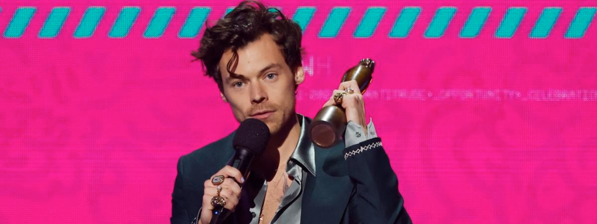 BRIT Awards muda regras de premiação após ver Harry Styles vencedor e R&B  sufocado - Billboard Brasil