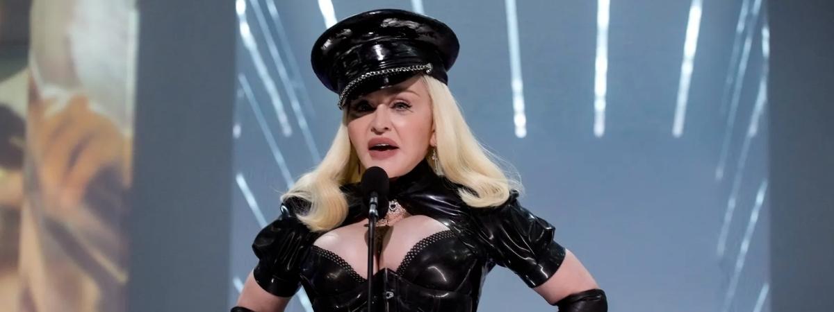 Madonna Literal - Madonna recentemente começou a seguir a atriz