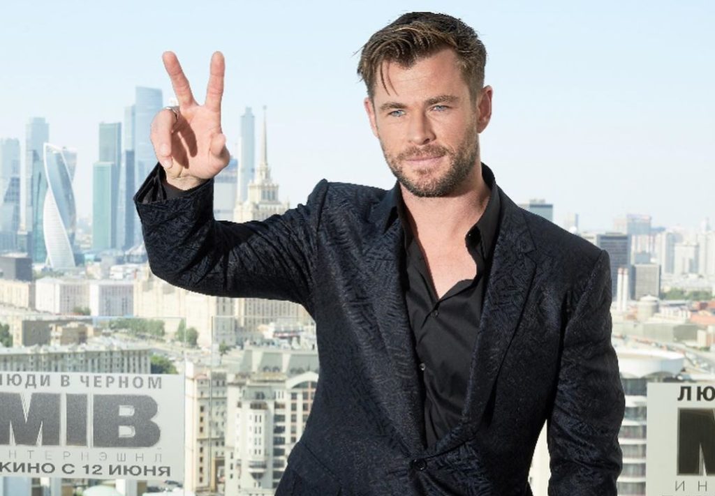 Chris Hemsworth leva os fãs à loucura com vídeo sem camisa – Rádio Mix FM